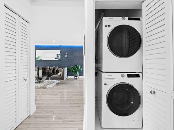 2331 SE 14th Street, Pompano Beach FL 33062