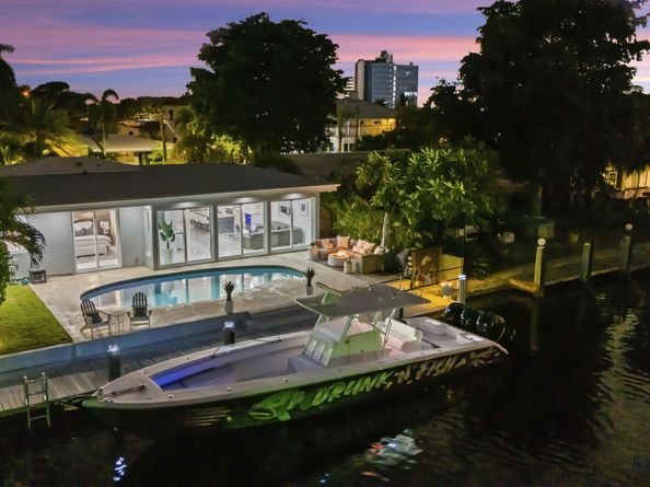 2331 SE 14th Street, Pompano Beach FL 33062