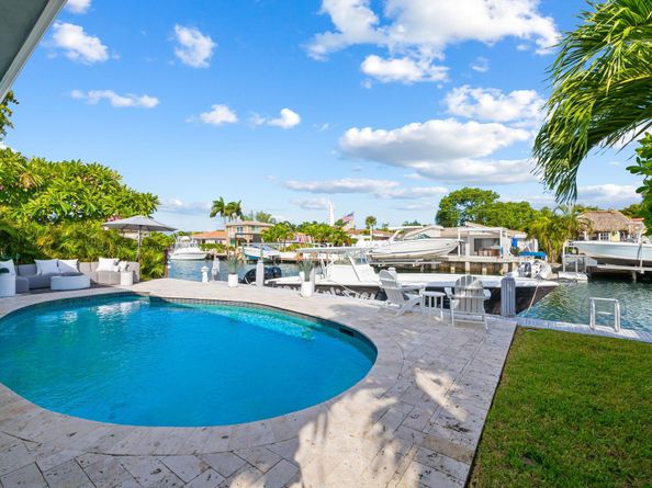 2331 SE 14th Street, Pompano Beach FL 33062