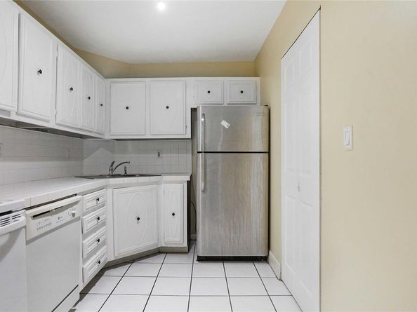 3123 Oakland Shores Dr D104, Oakland Park FL 33309