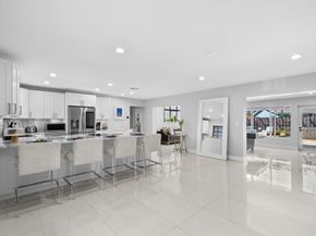 5613 Madison St, Hollywood FL 33023