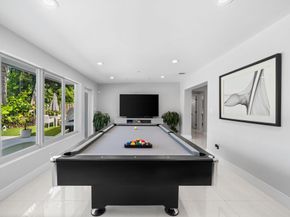 5613 Madison St, Hollywood FL 33023