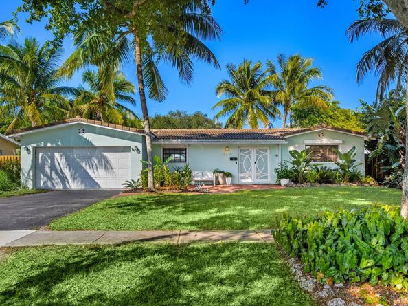 5613 Madison St, Hollywood FL 33023