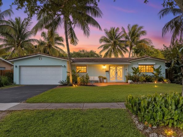 5613 Madison St, Hollywood FL 33023