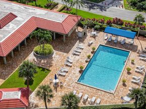 8310 Casa Del Lago 1A, Boca Raton FL 33433