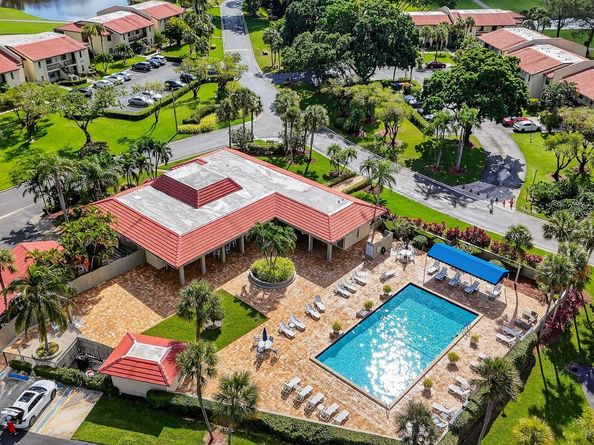 8310 Casa Del Lago 1A, Boca Raton FL 33433