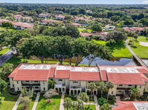 8310 Casa Del Lago 1A, Boca Raton FL 33433