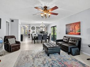 8310 Casa Del Lago 1A, Boca Raton FL 33433