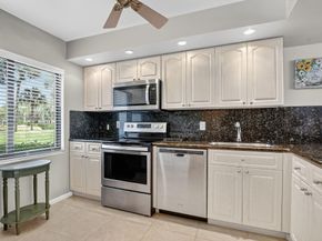 8310 Casa Del Lago 1A, Boca Raton FL 33433