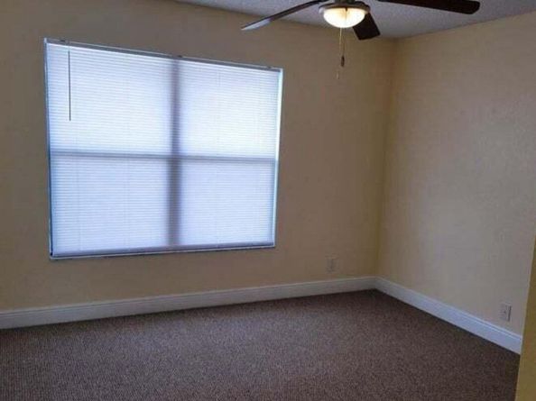 1442 E Lake Crystal Drive E E, West Palm Beach FL 33411