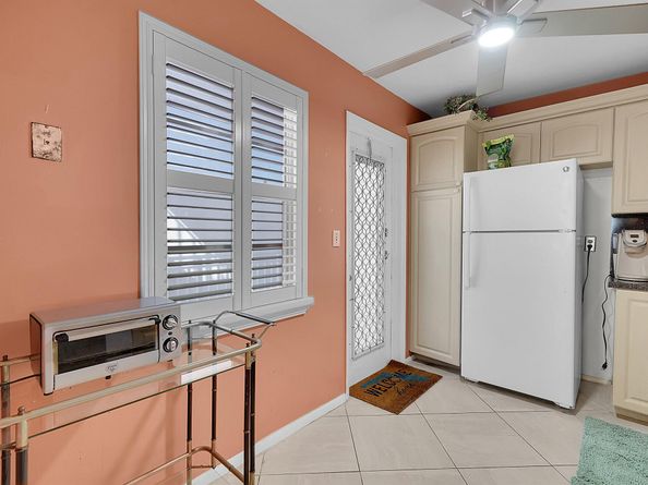 4000 NW 44th Avenue 301, Lauderdale Lakes FL 33319