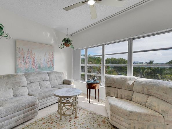 4000 NW 44th Avenue 301, Lauderdale Lakes FL 33319