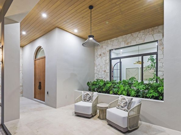 1701 N Swinton Avenue, Delray Beach FL 33444