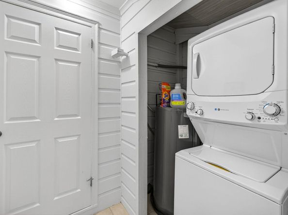 6916 Garden Avenue, West Palm Beach FL 33405