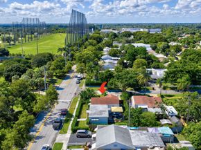 6916 Garden Avenue, West Palm Beach FL 33405