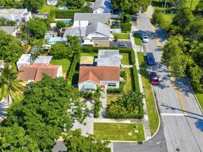 6916 Garden Avenue, West Palm Beach FL 33405