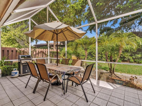 9714 S Malvern Dr 9714, Tamarac FL 33321