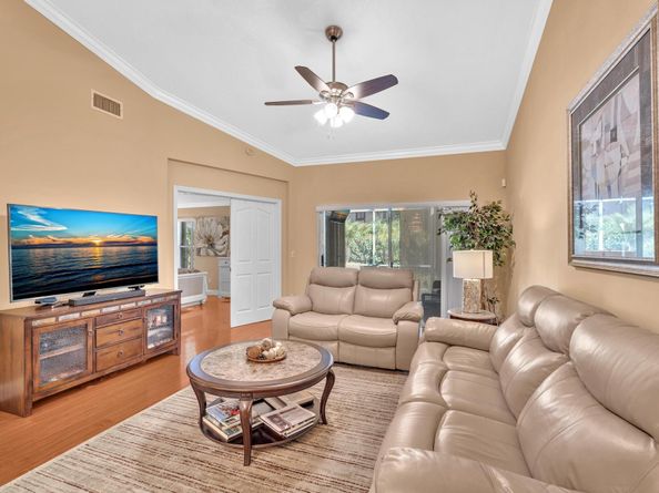 9714 S Malvern Dr 9714, Tamarac FL 33321