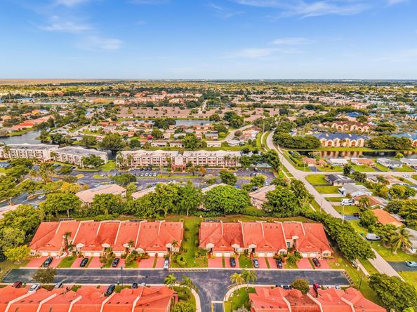 9714 S Malvern Dr 9714, Tamarac FL 33321