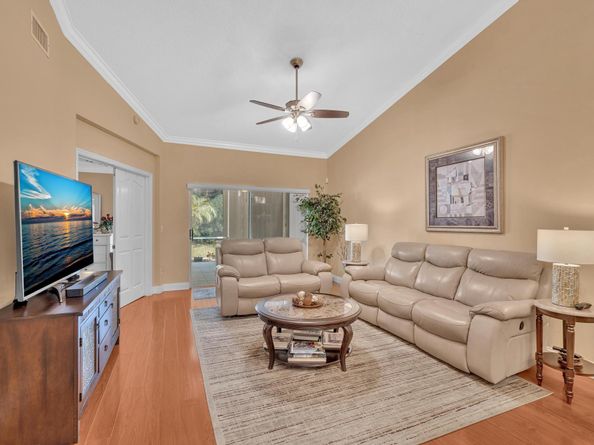 9714 S Malvern Dr 9714, Tamarac FL 33321