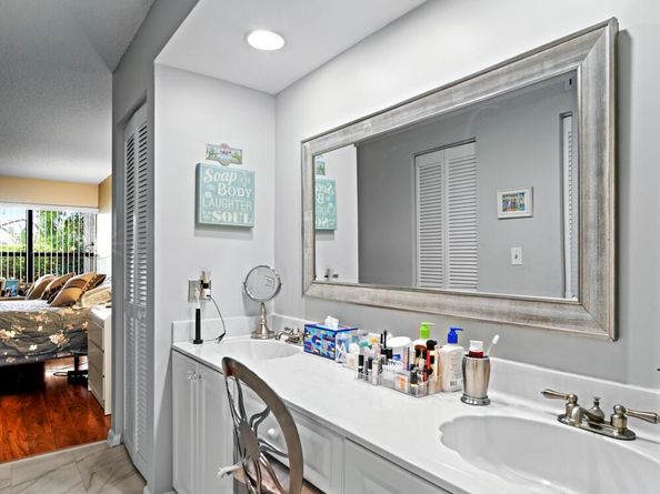 5153 Oak Hill Lane 512, Delray Beach FL 33484