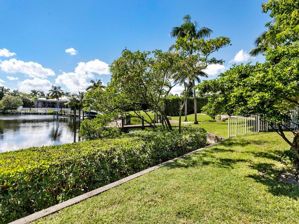 2980 Le Bateau Drive, Palm Beach Gardens FL 33410