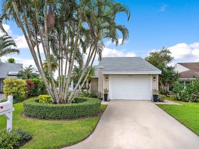 6642 S Pine Court, Palm Beach Gardens FL 33418