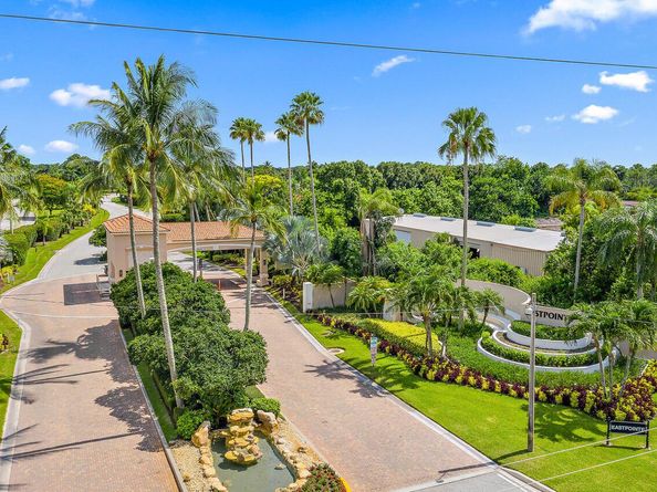 6642 S Pine Court, Palm Beach Gardens FL 33418