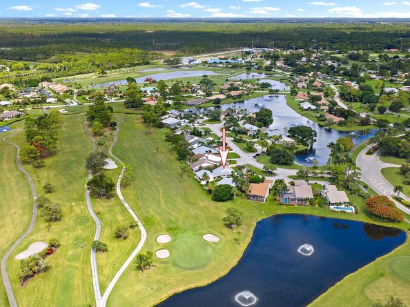 6642 S Pine Court, Palm Beach Gardens FL 33418