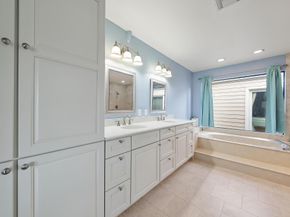 6642 S Pine Court, Palm Beach Gardens FL 33418