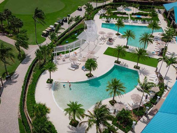 6642 S Pine Court, Palm Beach Gardens FL 33418