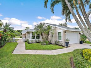 6642 S Pine Court, Palm Beach Gardens FL 33418
