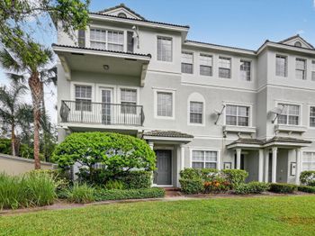 1886 NW 9th Street