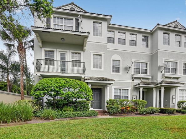 1886 NW 9th Street, Boca Raton FL 33486