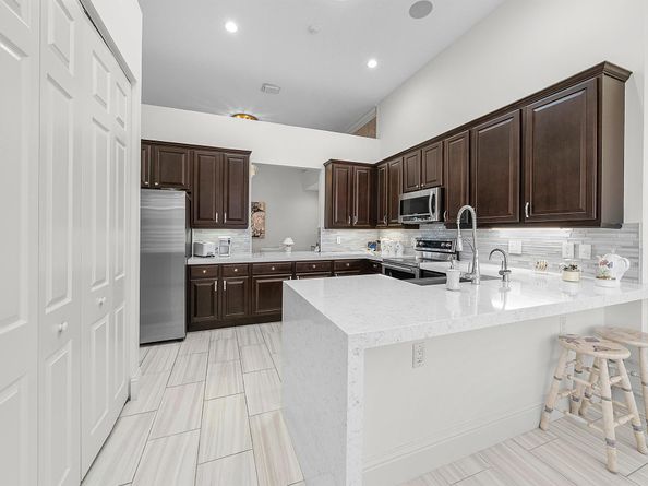 114 Palm Point Circle C, Palm Beach Gardens FL 33418