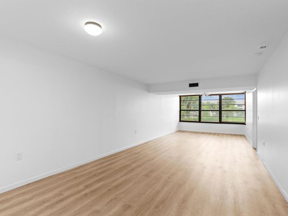 3650 Whitehall Drive 202, West Palm Beach FL 33401