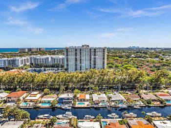 3200 Port Royale Dr N