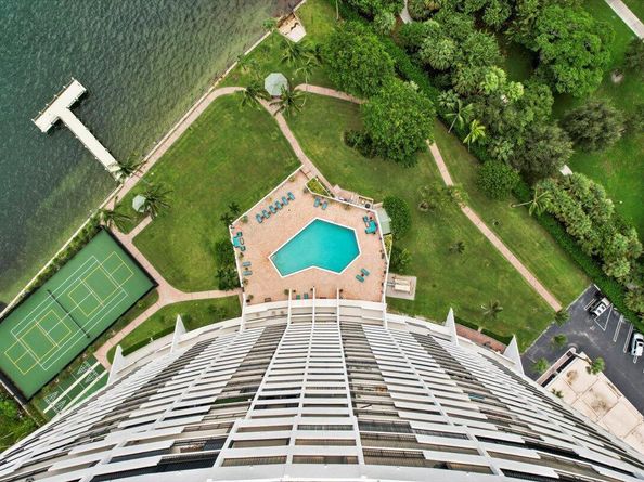 5200 N Flagler Drive 705, West Palm Beach FL 33407