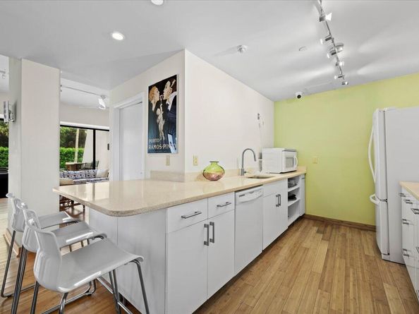 5200 N Flagler Drive 705, West Palm Beach FL 33407