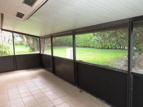3 Eaton Place, Boynton Beach FL 33426