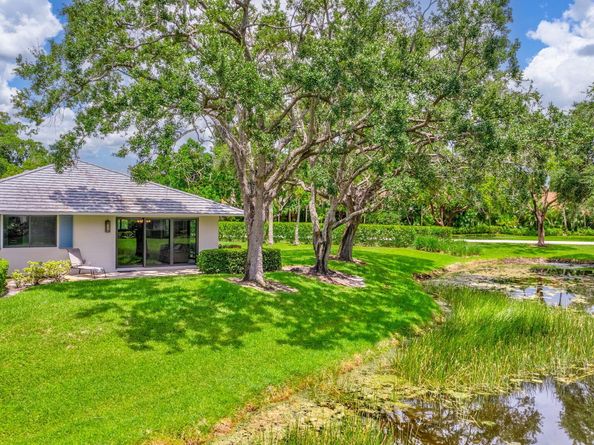 908 Club Drive 908, Palm Beach Gardens FL 33418