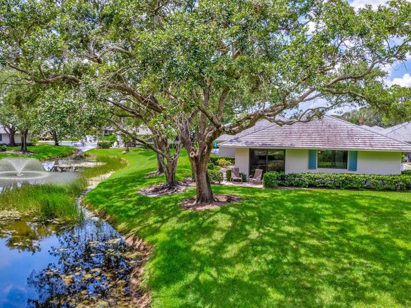 908 Club Drive 908, Palm Beach Gardens FL 33418