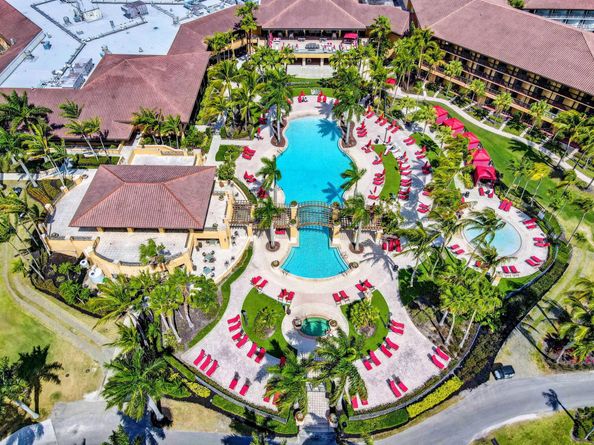 908 Club Drive 908, Palm Beach Gardens FL 33418