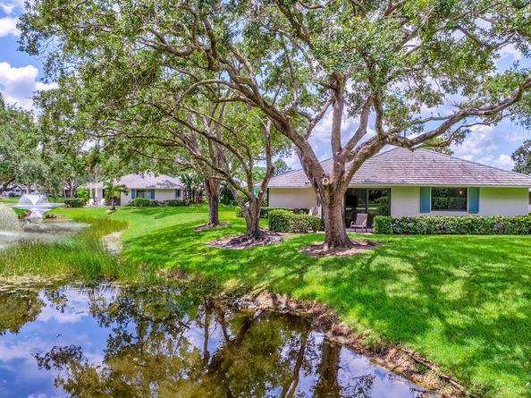 908 Club Drive 908, Palm Beach Gardens FL 33418