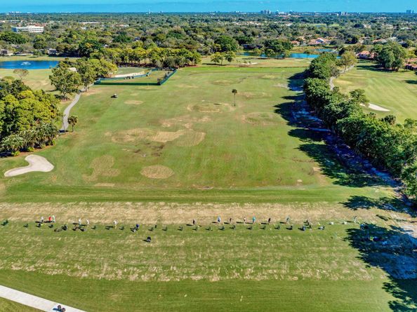 908 Club Drive 908, Palm Beach Gardens FL 33418