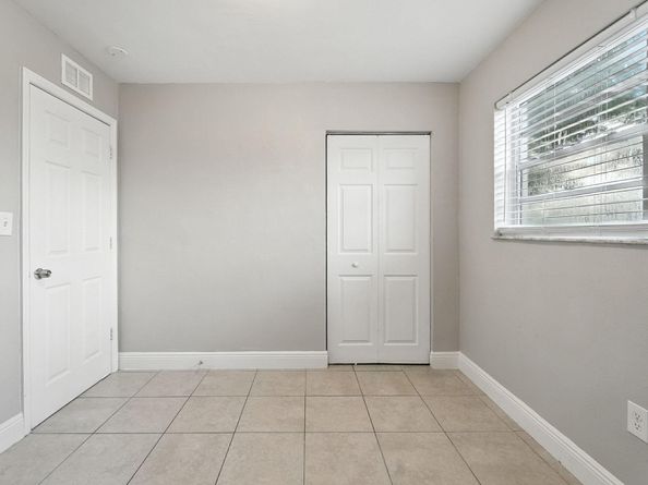 6851 Raleigh St, Hollywood FL 33024