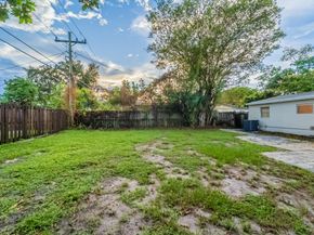 6851 Raleigh St, Hollywood FL 33024
