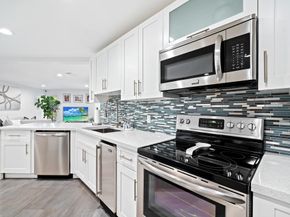 8340 NW 167th Ter, Miami Lakes FL 33016