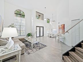 8340 NW 167th Ter, Miami Lakes FL 33016