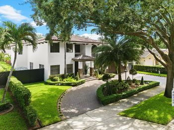 8340 NW 167th Ter
